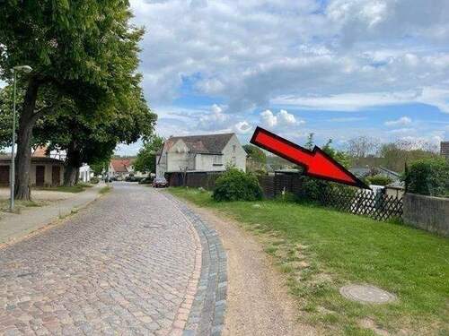 Ansicht neue Zufahrt/Einfahrt von -Zum Einetal- - Grundstück in Aschersleben zum Kaufen