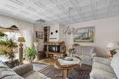 Wohnbereich mit Kamin im EG - 