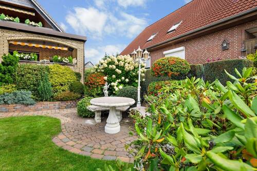 Sitzgelegenheit im Garten - 