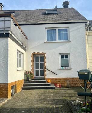 Groß (IMG_2486).jpeg - Großzügiges Einfamilienhaus mit viel Potenzial in Arzfeld zu verkaufen