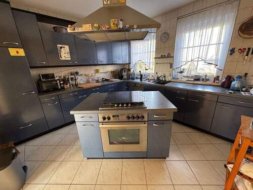 Küche mit Kochinsel - 