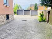 Zufahrt Garagen No 10 - 