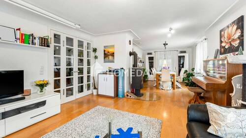 EG Wohnzimmer 2 - Mehrfamilienhaus, Wohnhaus mit 299,00 m² in Engstingen zum Kaufen