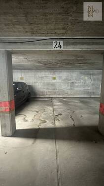 Tiefgaragenstellplatz - 