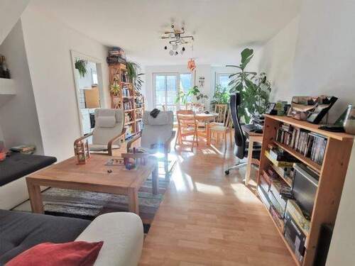 Wohnzimmer - Etagenwohnung mit 73,00 m&sup2; in München zur Miete