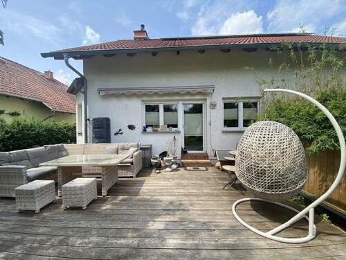 Haus mit Terrasse - Einfamilienhaus mit 165,00 m&sup2; in Georgenthal zum Kaufen