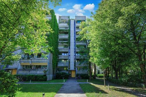 Frontfassade - 3 Zimmer Etagenwohnung zum Kaufen in München