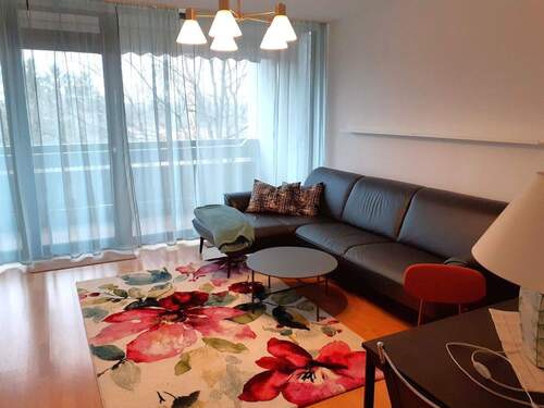 Wohnzimmer Ansicht 1 - Etagenwohnung mit 72,00 m&sup2; in München zum Kaufen