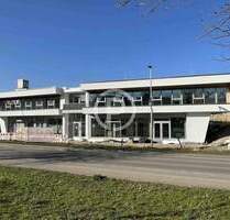 Großzügige Neubau Ladenfläche Showroom in Weinstadt mit guter Verkehrsanbindung