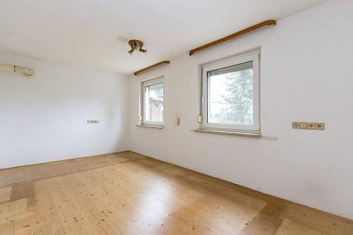 Detailbild - 8 Zimmer Doppelhaushälfte in Unlingen