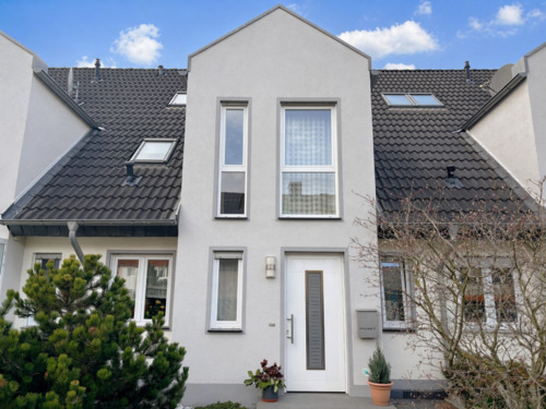 Vorderansicht - 5 Zimmer Reihenmittelhaus zum Kaufen in Bielefeld