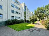 Hausansicht - Etagenwohnung mit 72,00 m² in Laatzen zum Kaufen