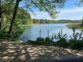 350 m vom Ufer des Wukensees - 
