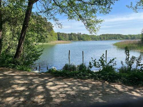 350 m vom Ufer des Wukensees - 