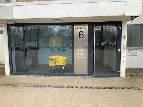 Hauseingang Wohngebäude - Etagenwohnung mit 80,80 m² in Darmstadt zur Miete