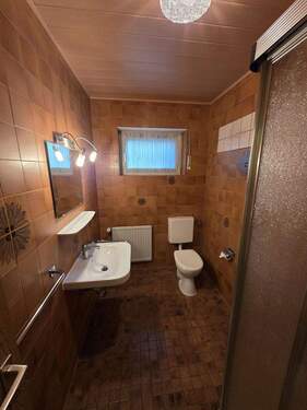 Einliegerwohnung Bad 1 - 