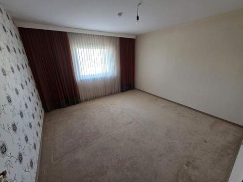 1. Etage Schlafimmer 1 - 