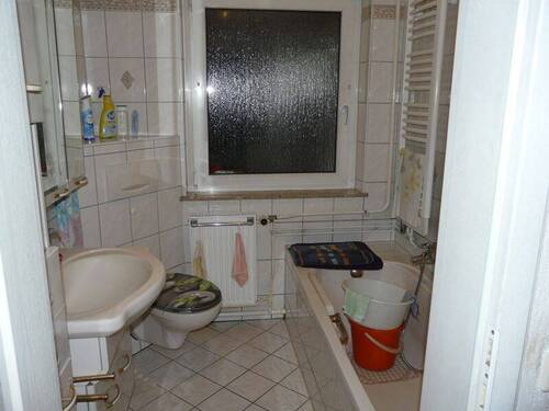 Bad WC - 