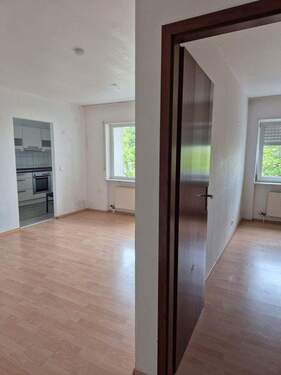 Bild 2 - 2 Zimmer Etagenwohnung zum Kaufen in Bobenheim-Roxheim