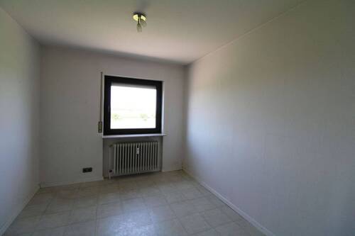 Kinderzimmer oder Büro 2 - 