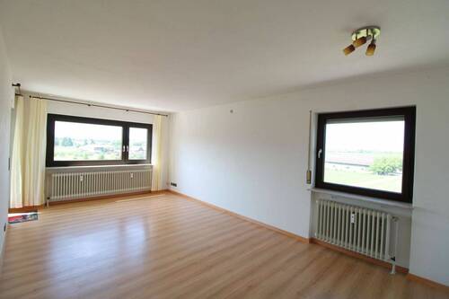 Wohnzimmer 1 - Etagenwohnung mit 70,80 m² in Gerlingen zum Kaufen