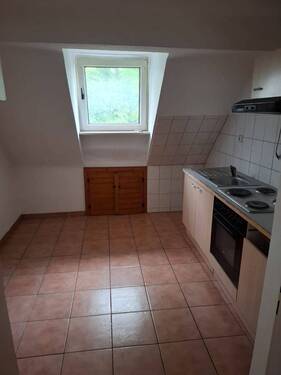 PHOTO-2025-09-11-19-23-51-3 - gemütliche DG Wohnung sucht neue Mieter