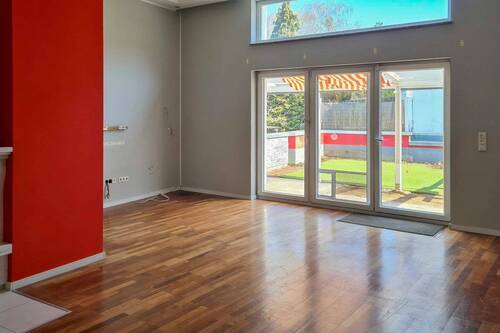 Blick zum Garten - 'Loft-Charakter trifft Ruhe - außergewöhnliches Wohnen im geschützten Hinterhaus mitten in der Stadt