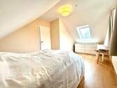 Elternschlafzimmer DG - 