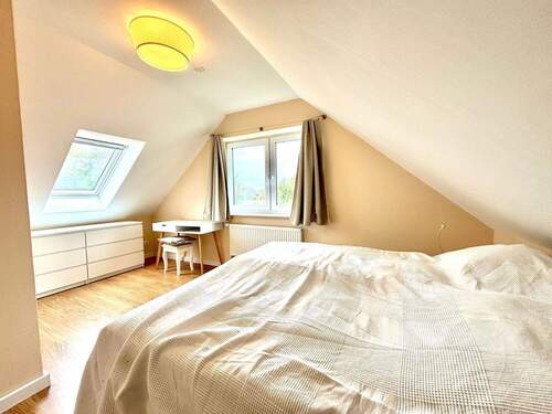 Elternschlafzimmer DG - 