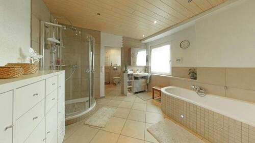 06_Badezimmer - 