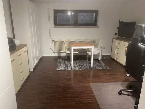 wohnlich ausgebauter Hobbykeller - 