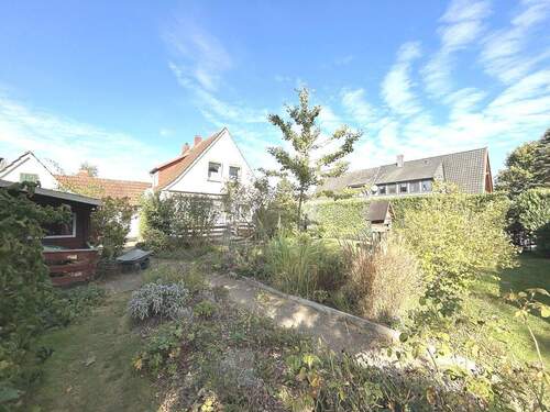 Außen 3 - 5 Zimmer Einfamilienhaus in Tarmstedt