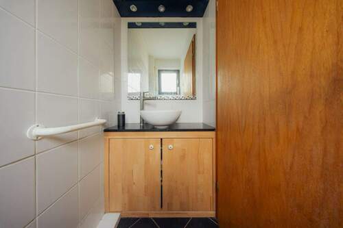 Gäste WC - 5 Zimmer Einfamilienhaus zum Kaufen in Wuppertal