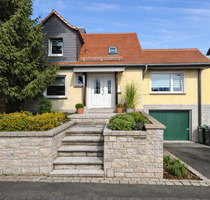 Historische Eleganz trifft modernen Komfort: Einzigartiges Haus mit idyllischem Garten in Kitzscher, nahe Leipzig!