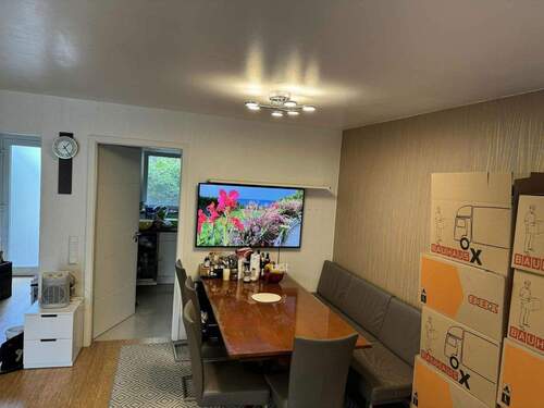 Wohnzimmer - Kücheneingang - 
