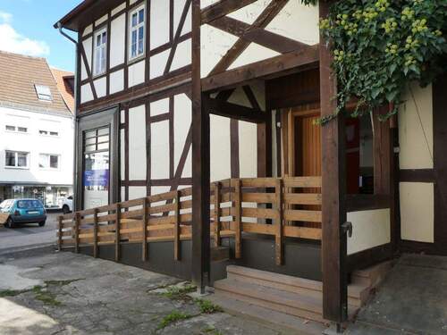 Barrierefreier Zugang seitlich des Hauses - 