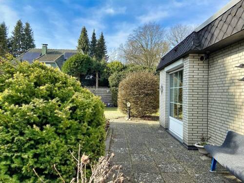 Straßenansicht - 3 Zimmer Mehrfamilienhaus, Wohnhaus in Fintel