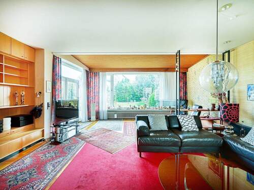 Wohnzimmer Ansicht 1 - 7 Zimmer Einfamilienhaus in Karlsruhe / Nordweststadt