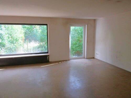 Wohnen - 6 Zimmer Doppelhaushälfte in Schwanstetten