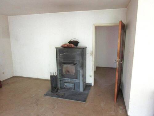 Kaminofen im Wohn-, Essbereich - Doppelhaushälfte mit 140,00 m² in Schwanstetten zum Kaufen