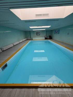 Schwimmbad - 