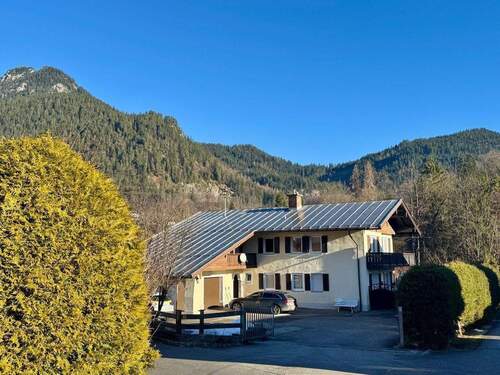 Idyllische Lage - Charmantes Ein- oder Zweifamilienhaus in Bischofswiesen - Ihr neues Zuhause mit Bergblick