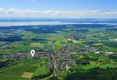 Bermatingen am Bodensee – Luftbild Panorama - 3 Zimmer Doppelhaushälfte in Bermatingen