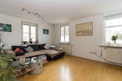 Detailbild - 1 Zimmer Mehrfamilienhaus, Wohnhaus zum Kaufen in Mengen