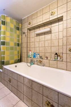 Detailbild - Mehrfamilienhaus, Wohnhaus mit 312,20 m&sup2; in Mengen zum Kaufen