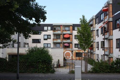 Außenansicht - Für SENIOREN (ab 55 Jahre) I 1,5 Zimmer, Küche, Bad und Balkon