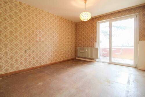 Wohnzimmer - 2 Zimmer Etagenwohnung zum Kaufen in Gersthofen