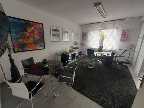 Büro 1 - 