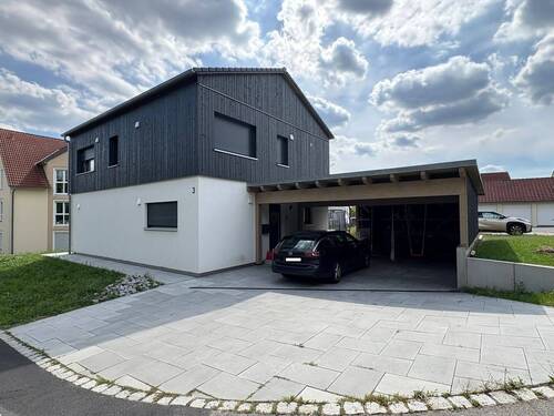 Gebäudeansicht - 5 Zimmer Einfamilienhaus zum Kaufen in Wiesau