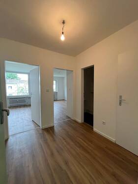 Flur - 2 Zimmer Etagenwohnung zur Miete in Kirchseeon